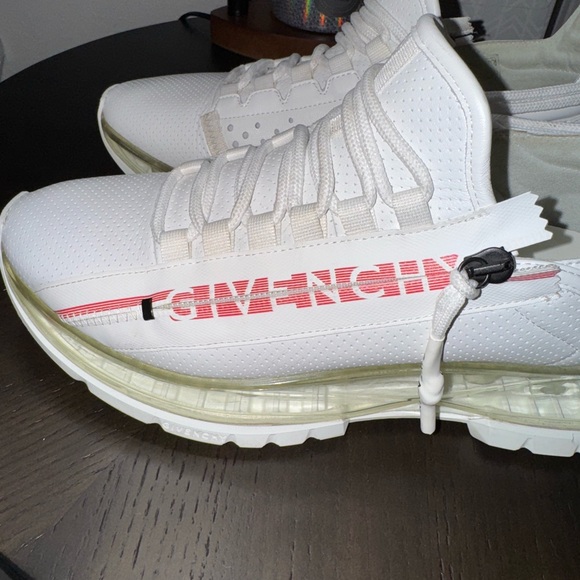 Givenchy-Spectre Runner Sneakers - Picture 14 of 15